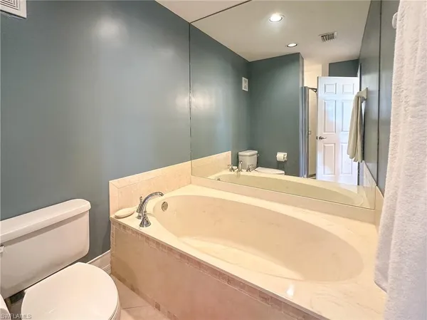 $475,000 | 300 Horse Creek Drive, Unit 503, Naples, FL 34110