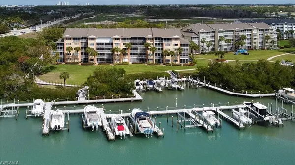 $475,000 | 300 Horse Creek Drive, Unit 503, Naples, FL 34110