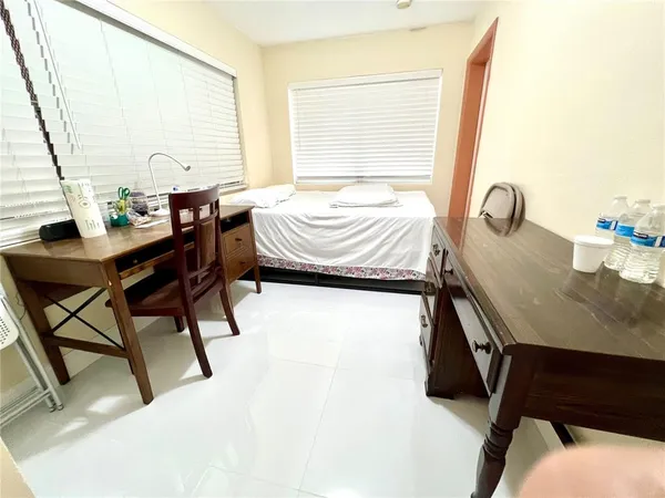 $2,500 | 5009 Deauville Drive, Orlando, FL 32808