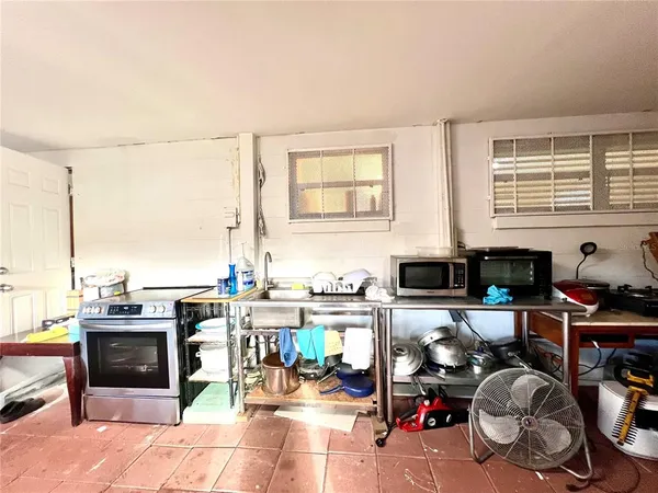 $2,500 | 5009 Deauville Drive, Orlando, FL 32808