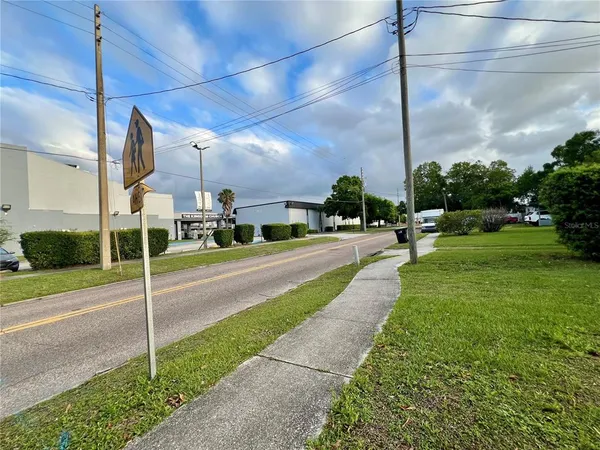 $2,500 | 5009 Deauville Drive, Orlando, FL 32808