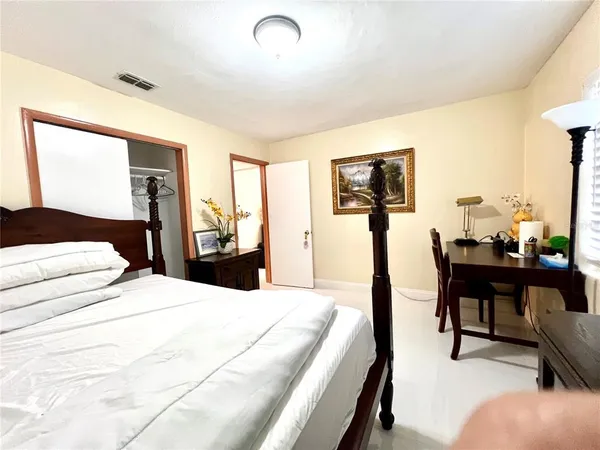 $2,500 | 5009 Deauville Drive, Orlando, FL 32808