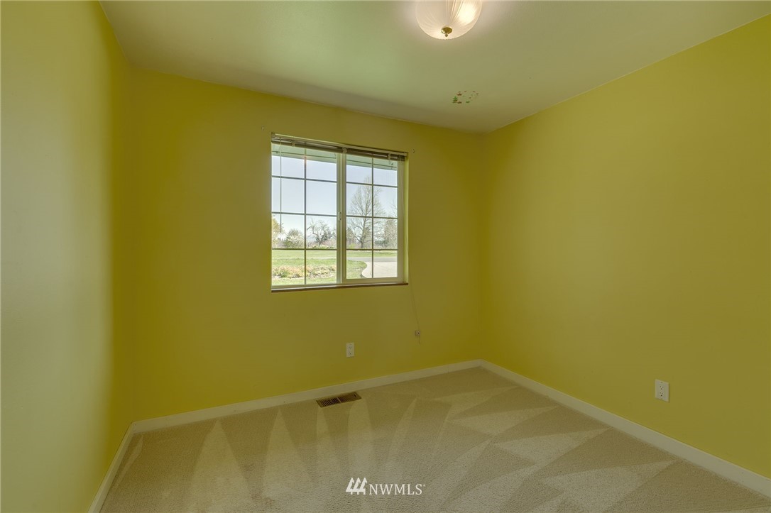 8108 Riverview Road Snohomish, WA 98290 - Photo 19 of 38 Gallery Image 19