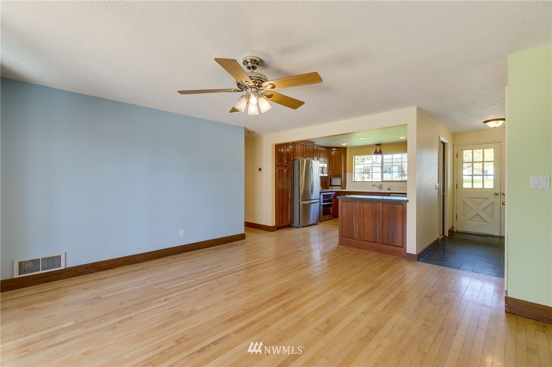 8108 Riverview Road Snohomish, WA 98290 - Photo 9 of 38 Gallery Image 9