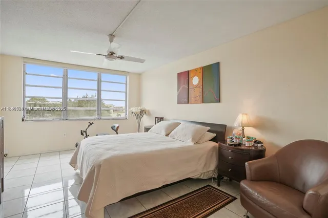 $1,900 | Ojus, Miami, FL 33179