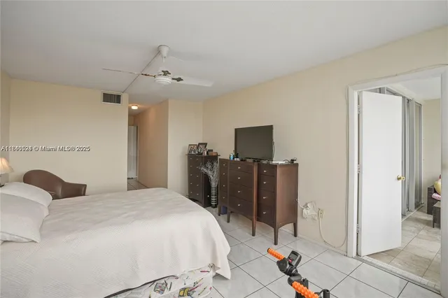 $1,900 | Ojus, Miami, FL 33179