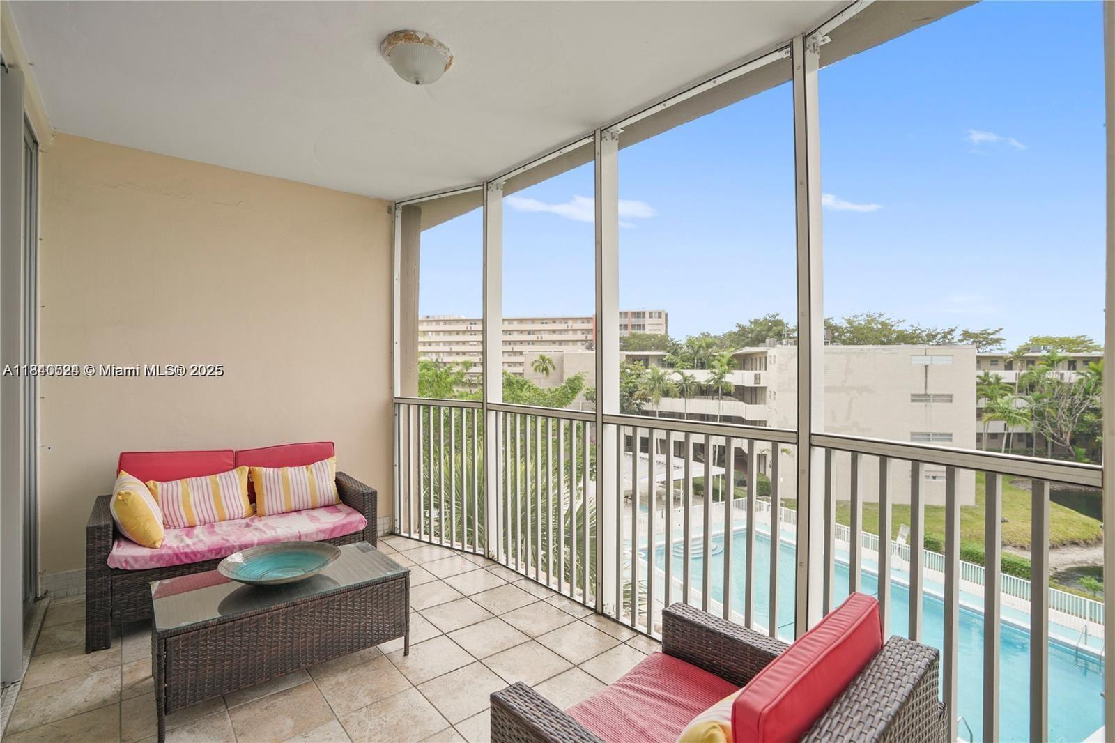 Ojus Miami, FL 33179 - Photo 4 of 20