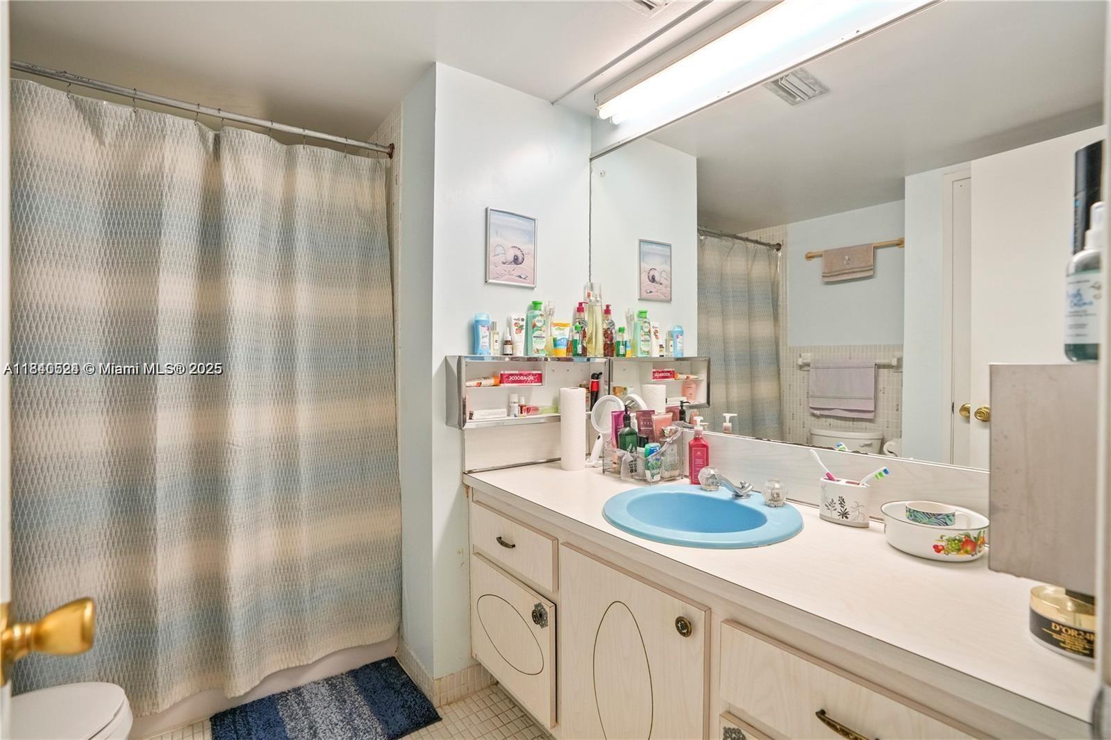 Ojus Miami, FL 33179 - Photo 6 of 20