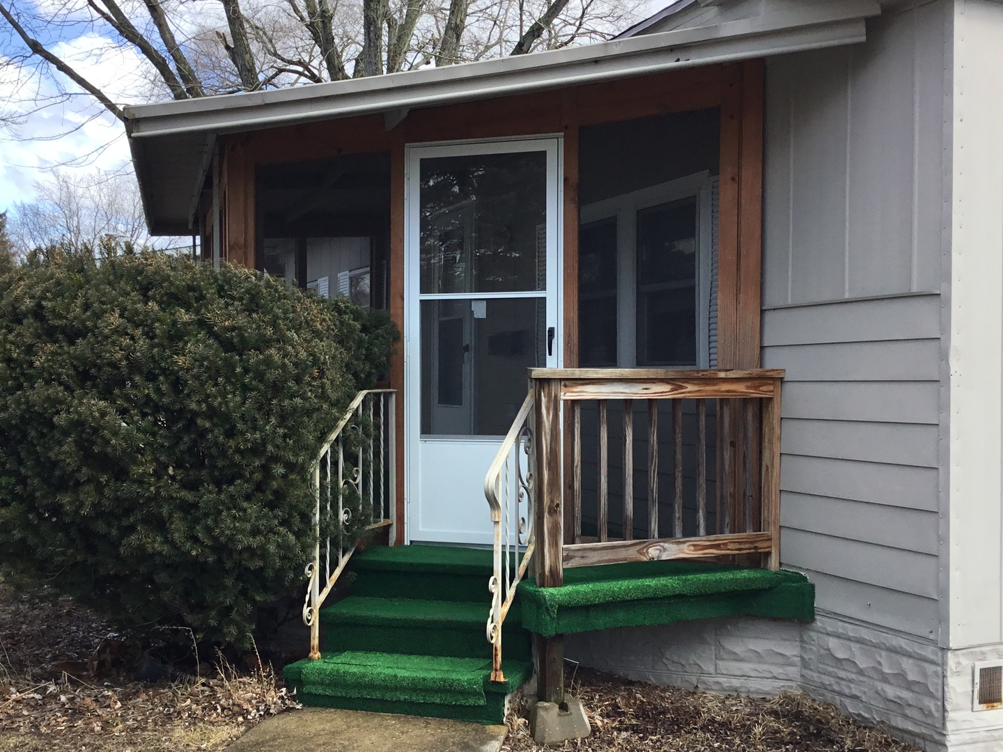 1203 Lakewood Road Elgin, IL 60123 - Photo 14 of 17