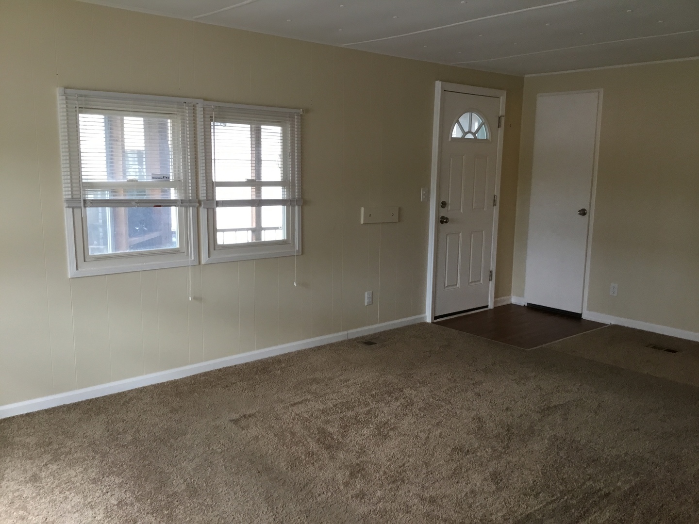 1203 Lakewood Road Elgin, IL 60123 - Photo 6 of 17
