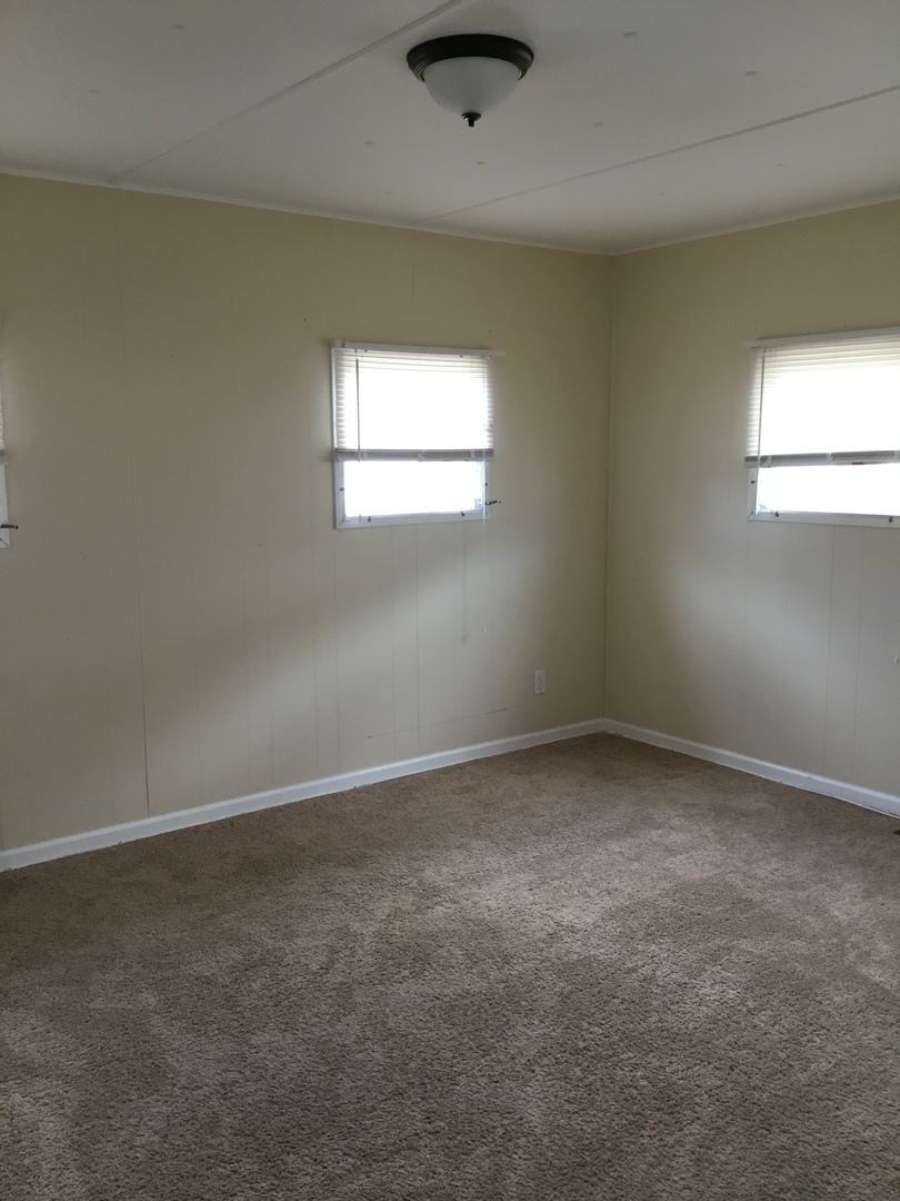 1203 Lakewood Road Elgin, IL 60123 - Photo 7 of 17