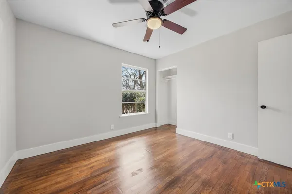 $235,000 | 1402 Kent Street, Taylor, TX 76574