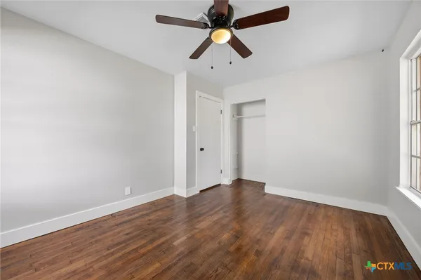 $235,000 | 1402 Kent Street, Taylor, TX 76574