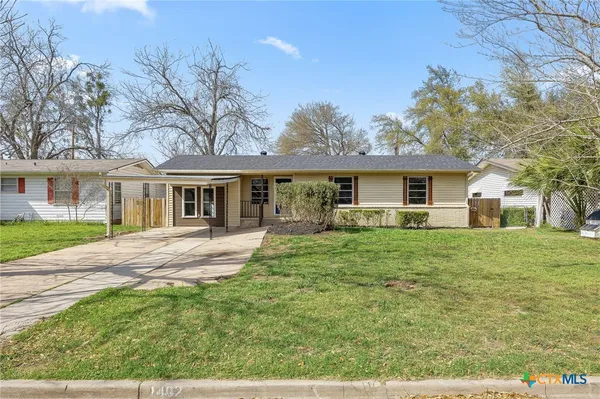 $235,000 | 1402 Kent Street, Taylor, TX 76574