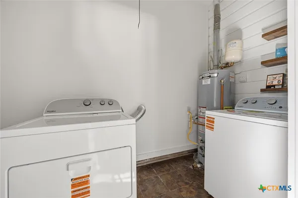 $235,000 | 1402 Kent Street, Taylor, TX 76574