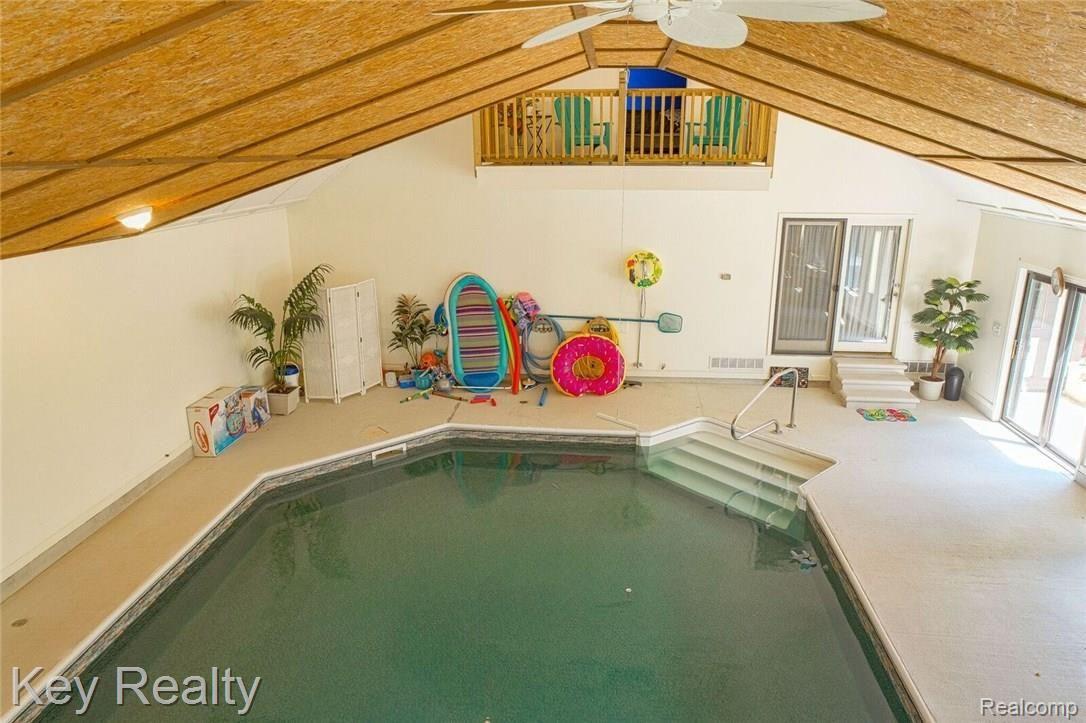 8925 Farmington Road Livonia, MI 48150 - Photo 31 of 56 pool2.jpg