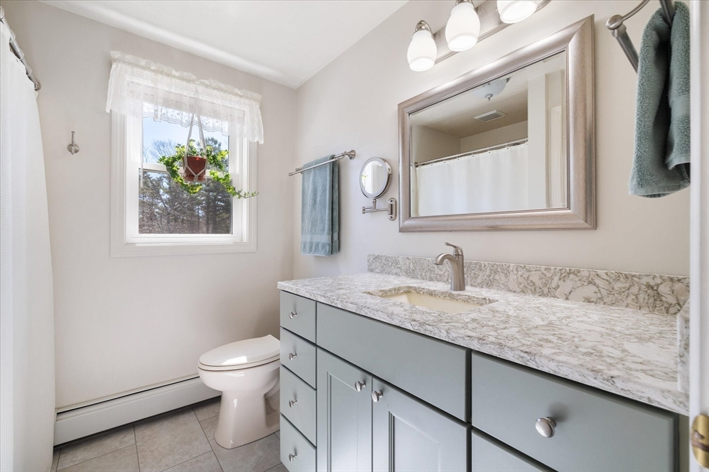 46 Underwood Road Hubbardston, MA 01452 - Photo 19 of 42 Gallery Image 19