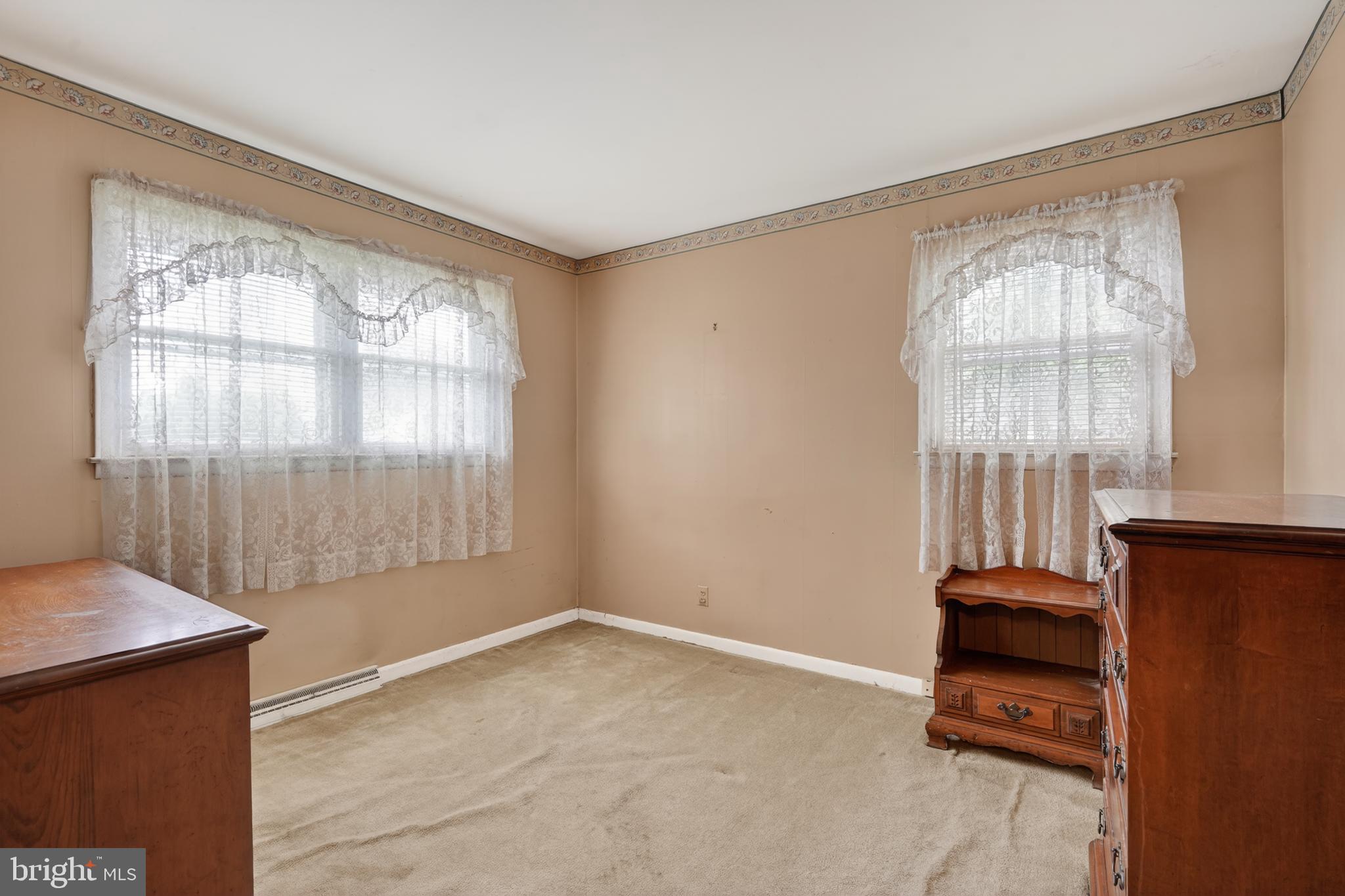 118 Carlysle Court Runnemede, NJ 08078 - Photo 13 of 39