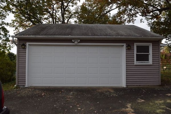 80 Hunter Road Ludlow, MA 01056 - Photo 3 of 17 Gallery Image 3