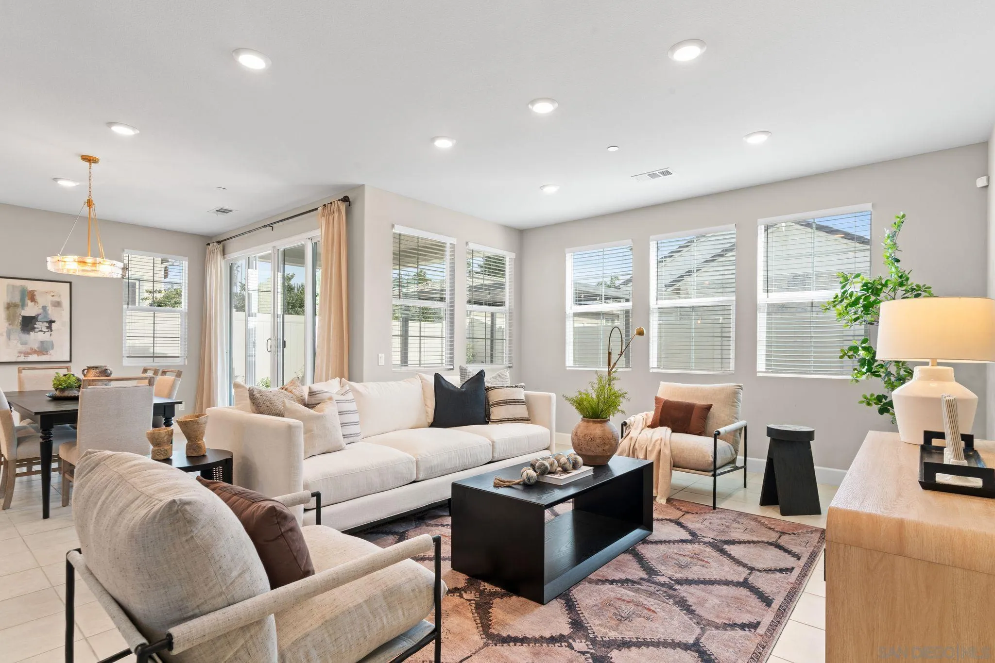 16931 Dorlyn Way Poway, CA 92064 - Photo 12 of 48