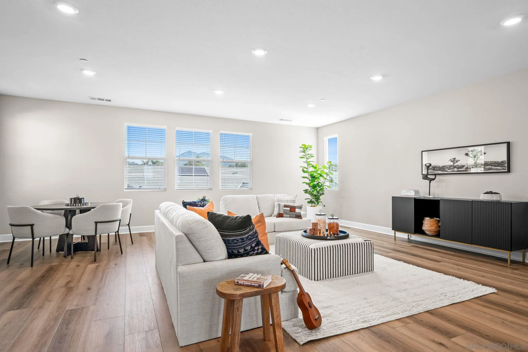 16931 Dorlyn Way Poway, CA 92064 - Photo 16 of 48