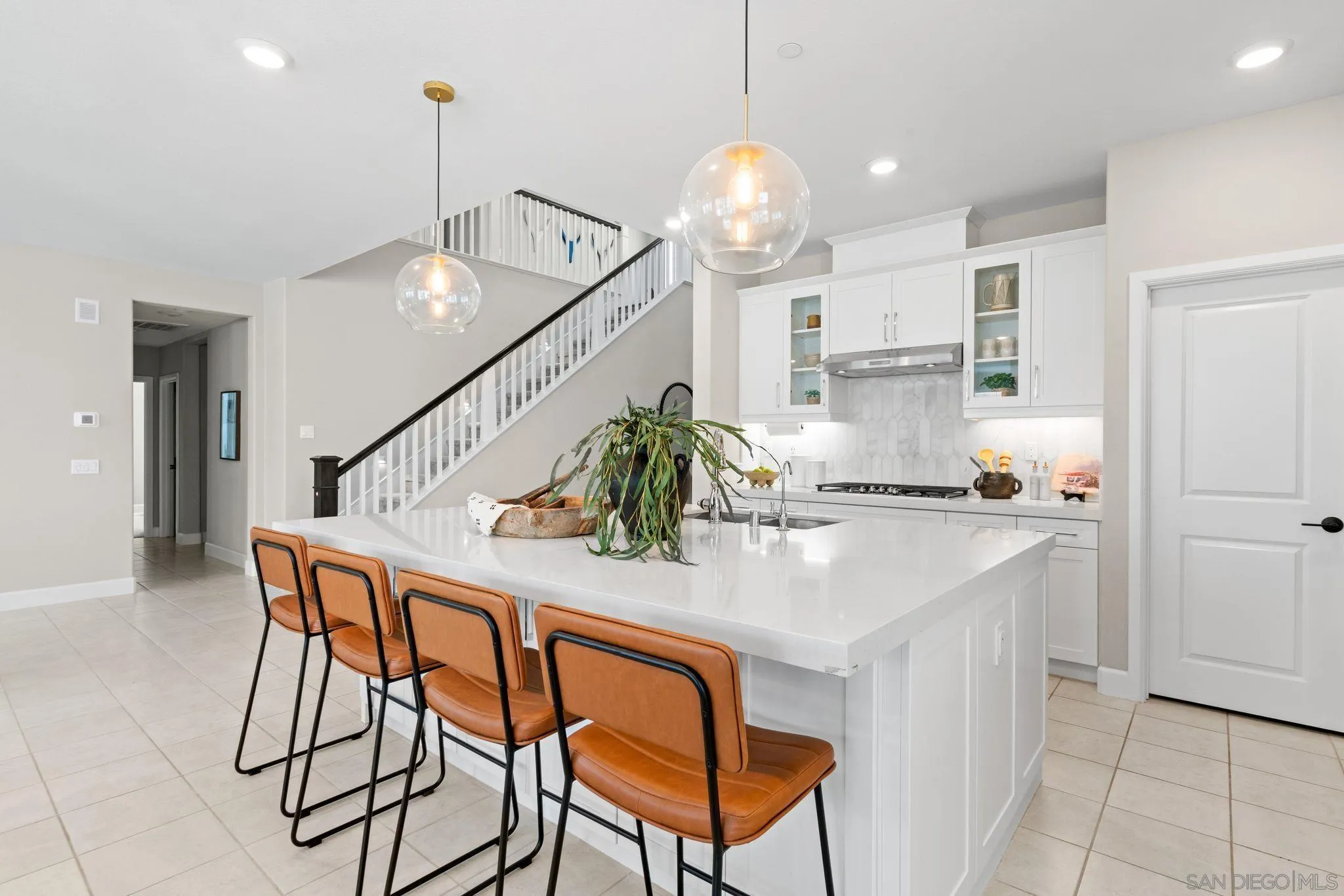 16931 Dorlyn Way Poway, CA 92064 - Photo 10 of 48