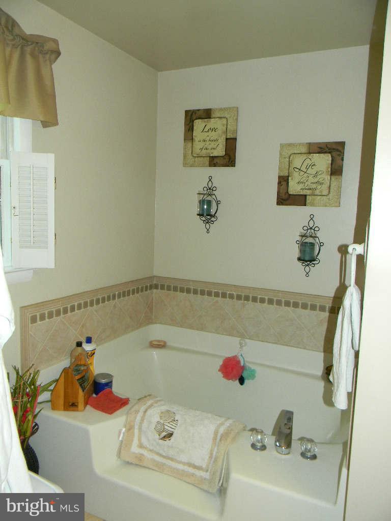 4522 Hurst Road Bealeton, VA 22712 - Photo 30 of 30 Bath