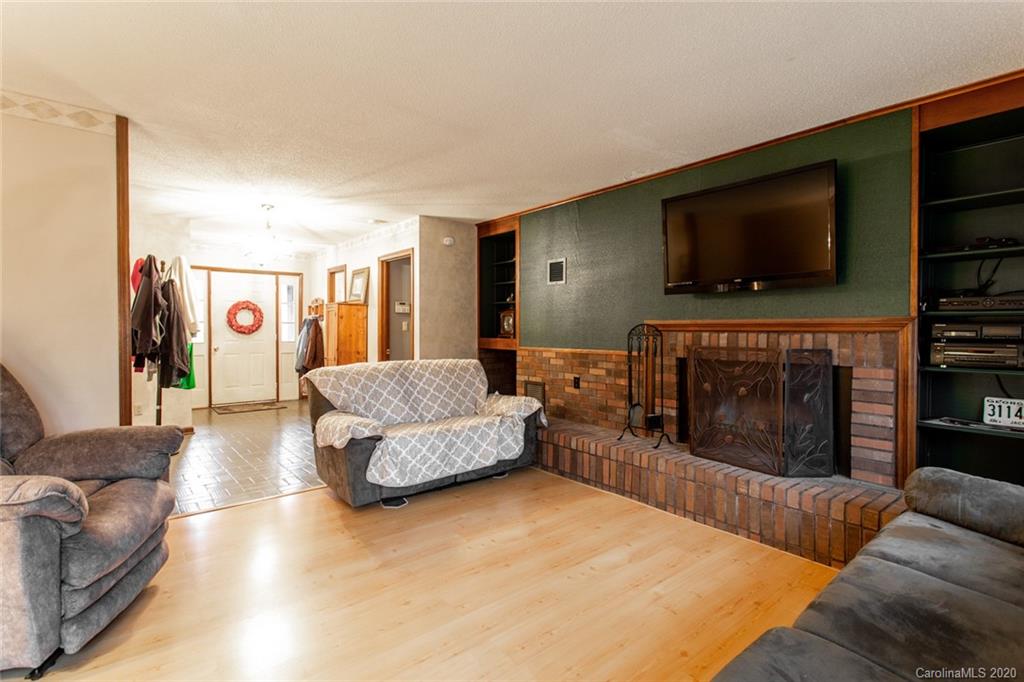 8324 Walkup Road Waxhaw, NC 28173 - Photo 8 of 41 Gallery Image 8