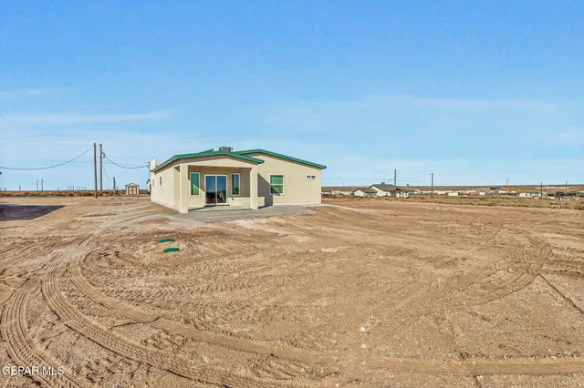 $308,950 | 1376 Syrian Desert Drive, Chaparral, NM 88081