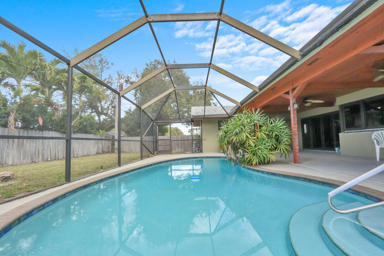 563 Northwest 13th Drive Boca Raton, FL 33486 - Photo 4 of 7 09_Image_9_mls