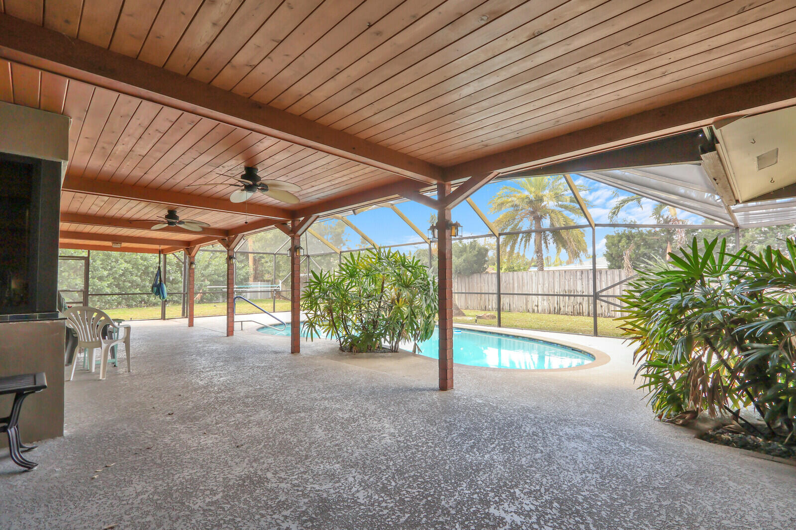 563 Northwest 13th Drive Boca Raton, FL 33486 - Photo 6 of 7 14_Image_14_mls