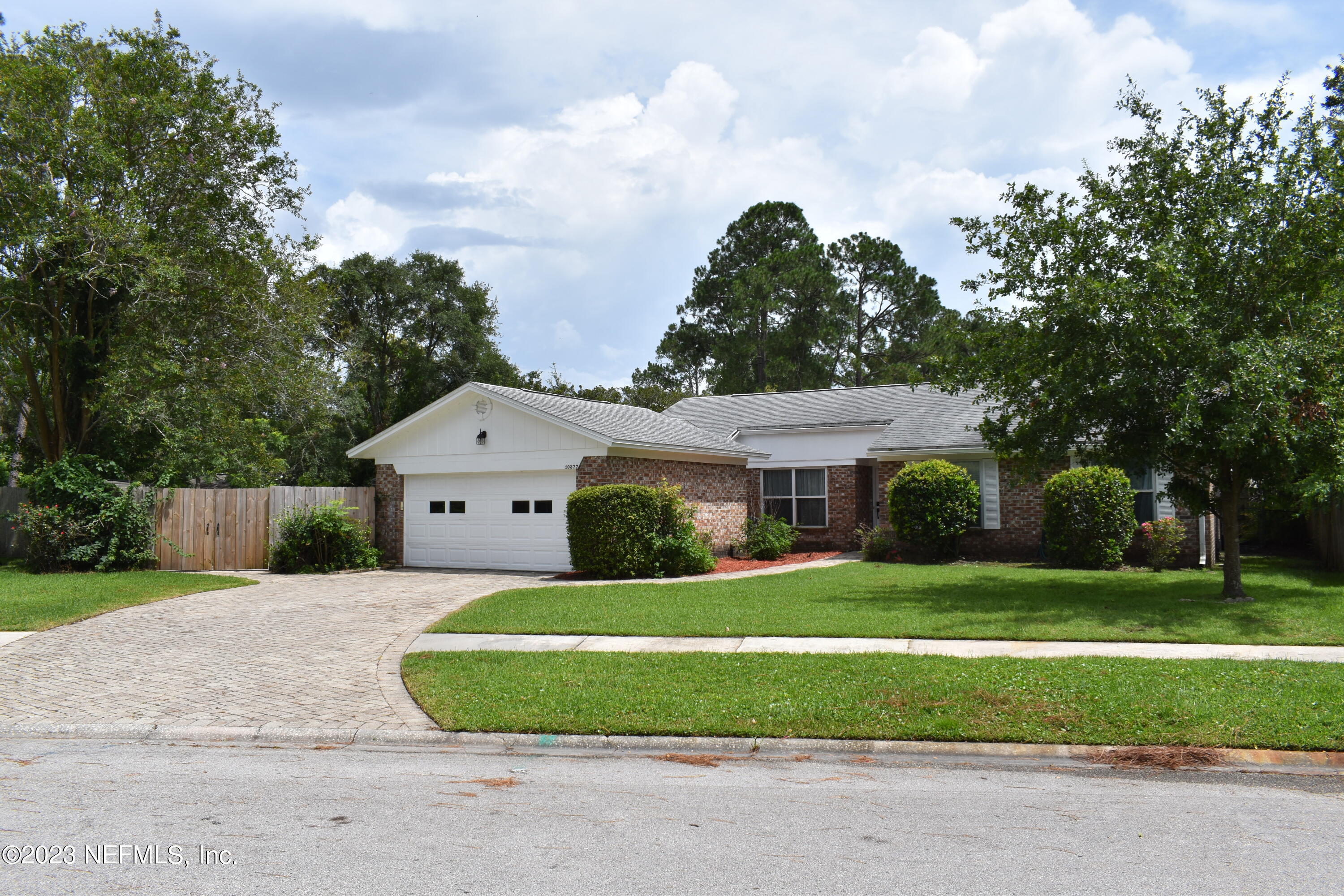 10377 Autumn Valley Road Jacksonville, FL 32257 - Photo 1 of 41 Wide, Pie-Shaped Lot