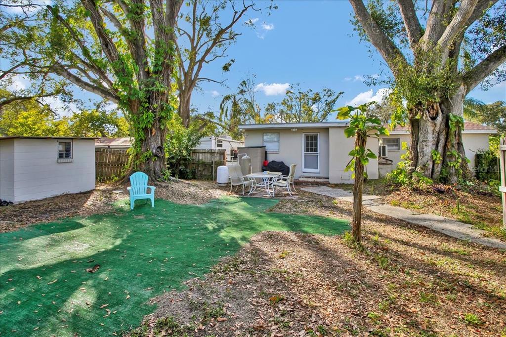 4017 Watson Road Tampa, FL 33610 - Photo 3 of 38