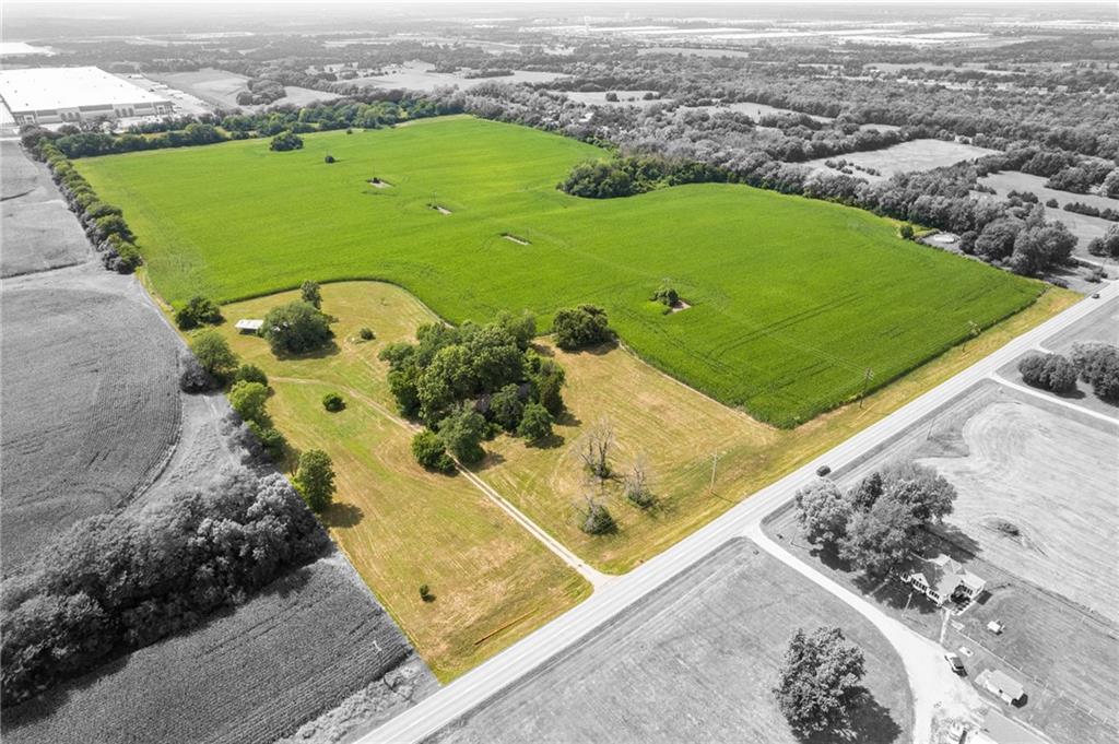 20480 South Gardner Road Gardner, KS 66030 - Photo 17 of 37