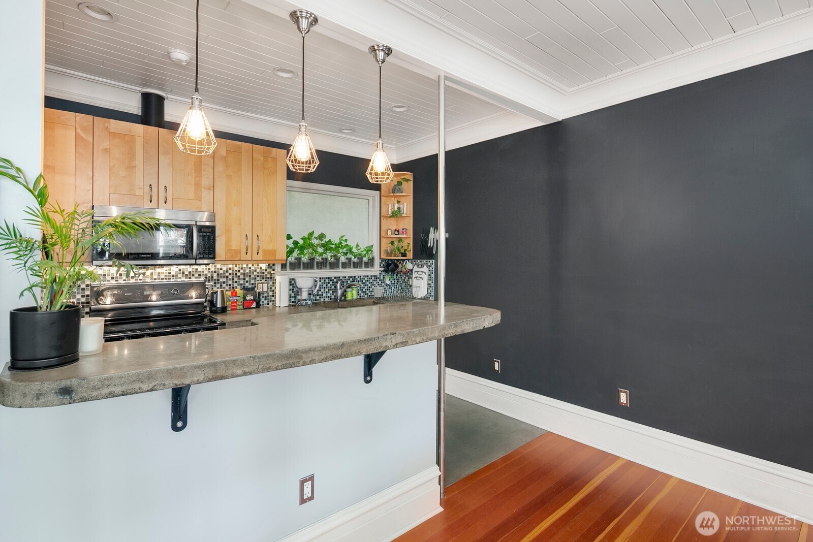 7 Harrison Street, Unit 39 Seattle, WA 98109 - Photo 12 of 27