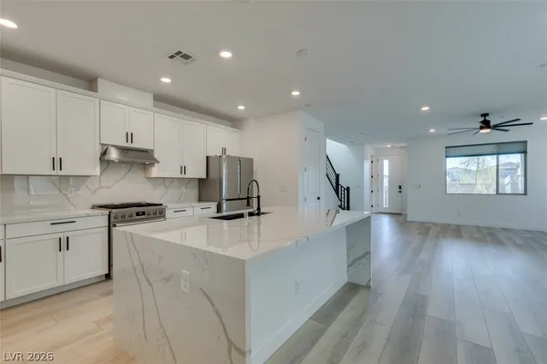 $2,965 | 11537 Cedar Shore Avenue, Las Vegas, NV 89138