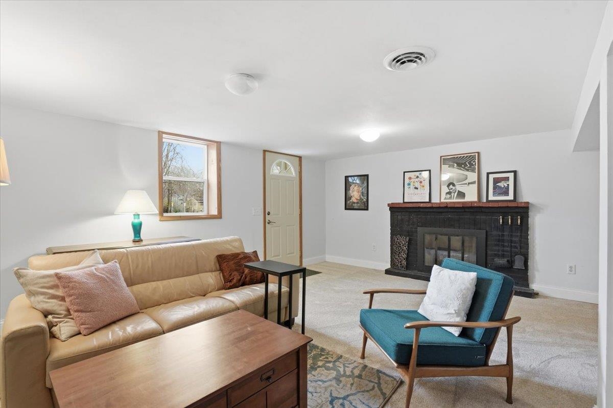 102 West Lakeview Avenue Madison, WI 53716 - Photo 33 of 60