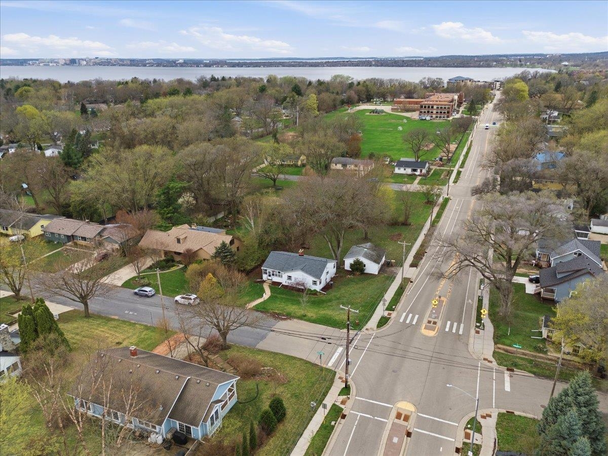 102 West Lakeview Avenue Madison, WI 53716 - Photo 50 of 60