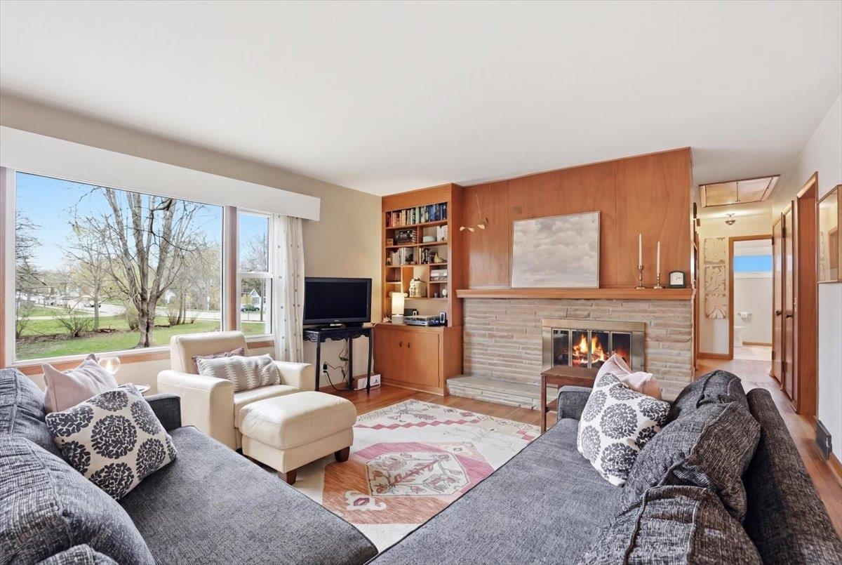102 West Lakeview Avenue Madison, WI 53716 - Photo 8 of 60