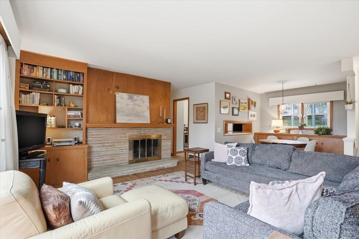 102 West Lakeview Avenue Madison, WI 53716 - Photo 9 of 60