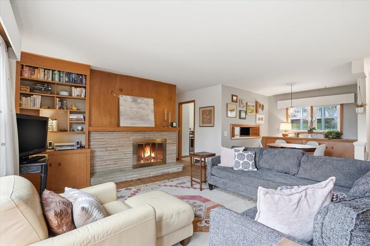 102 West Lakeview Avenue Madison, WI 53716 - Photo 10 of 60