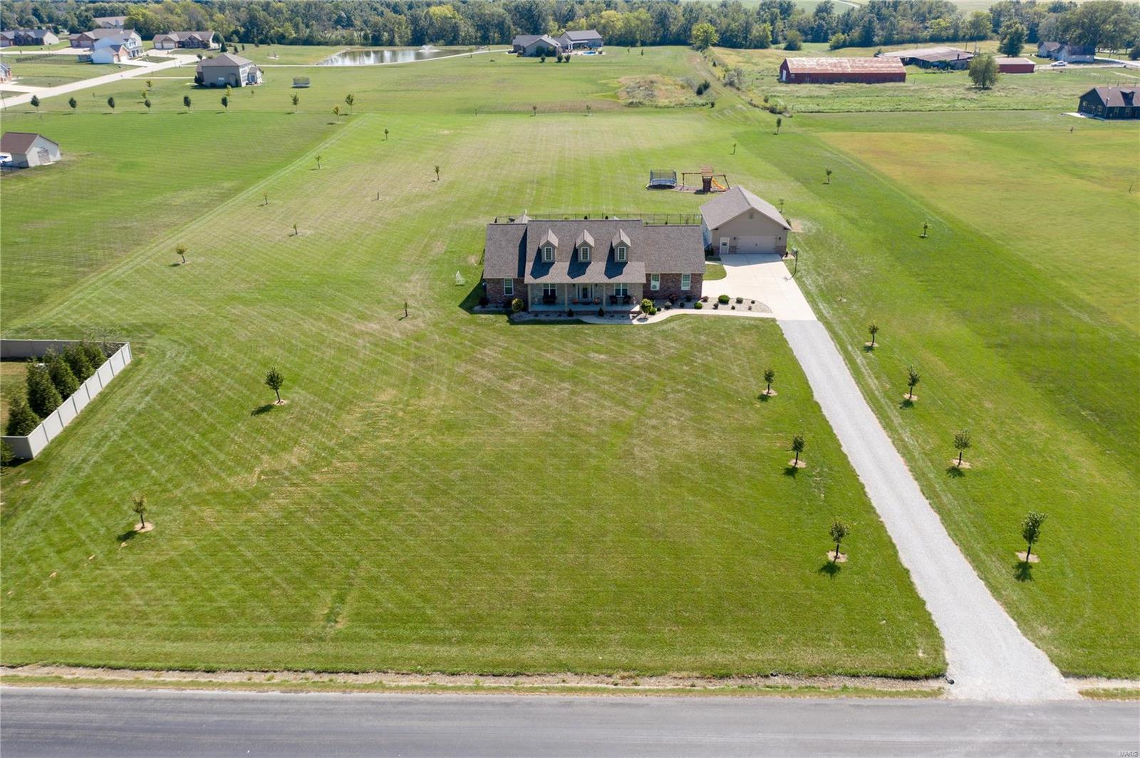4062 Knab Road Smithton, IL 62285 - Photo 3 of 59