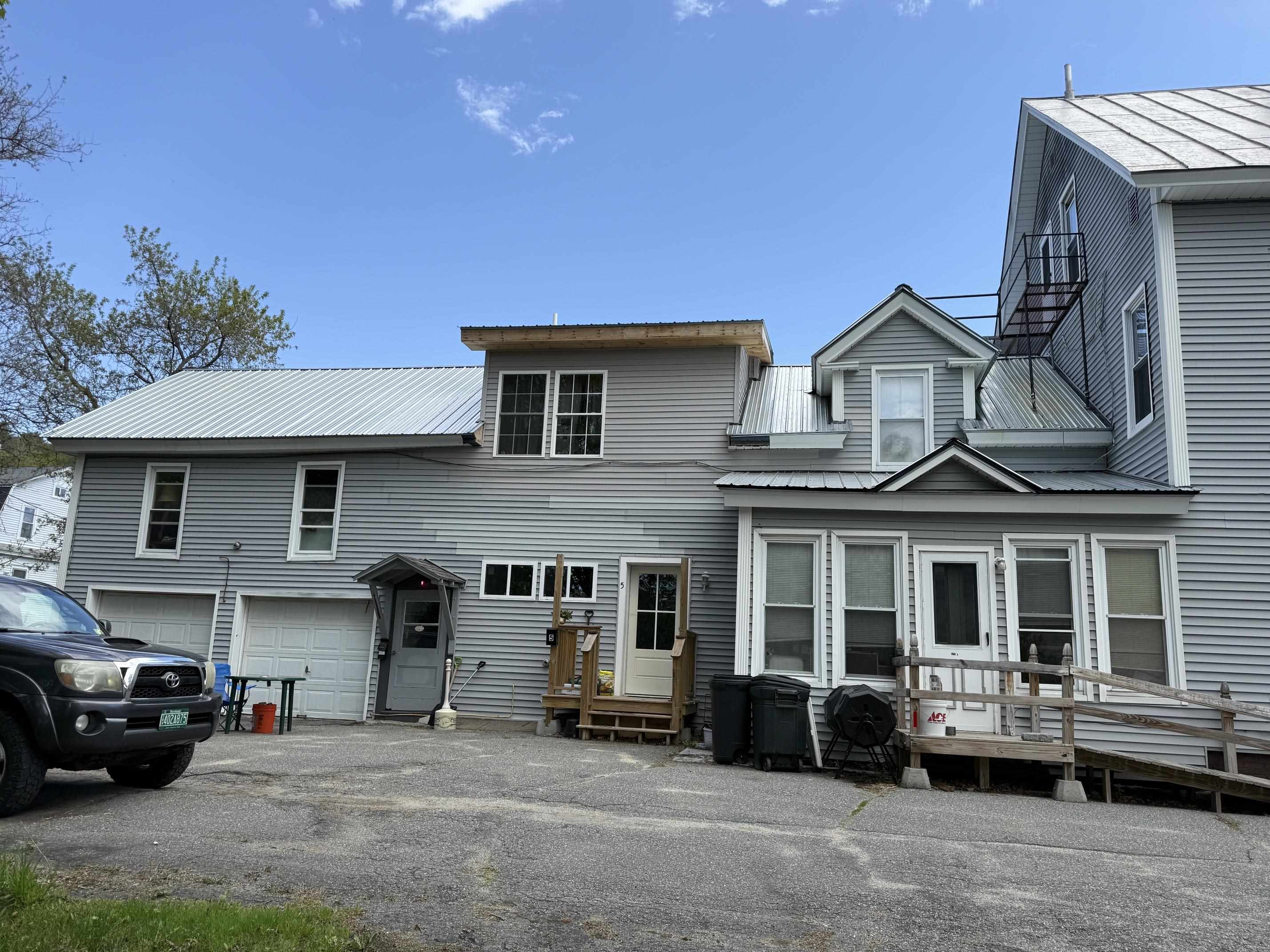373 Spring Street St. Johnsbury, VT 05819 - Photo 5 of 16