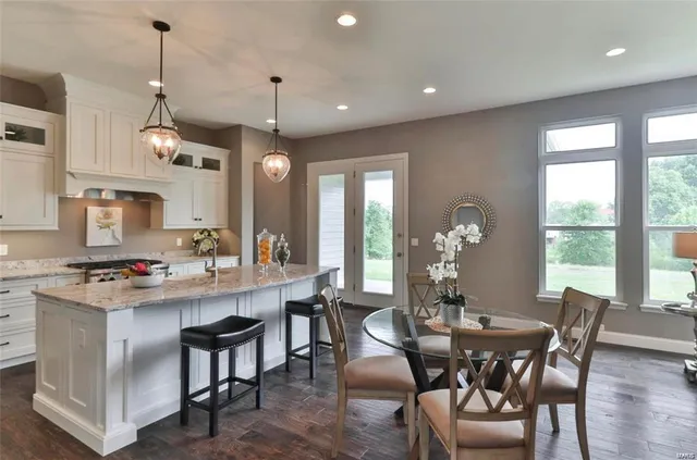 $999,000 | 2626 Center Avenue, Wildwood, MO 63040