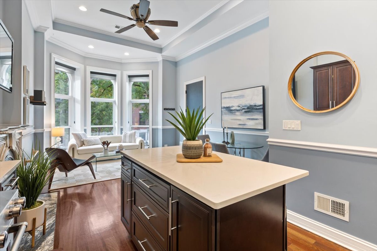 1528 West Monroe Street, Unit 200 Chicago, IL 60607 - Photo 14 of 26