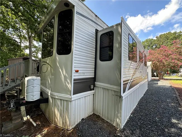 $109,950 | 113 Hummingbird Circle, New London, NC 28127