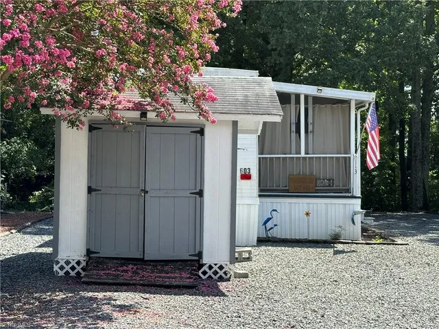 $109,950 | 113 Hummingbird Circle, New London, NC 28127