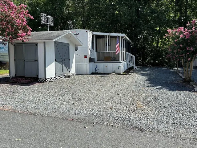 $109,950 | 113 Hummingbird Circle, New London, NC 28127