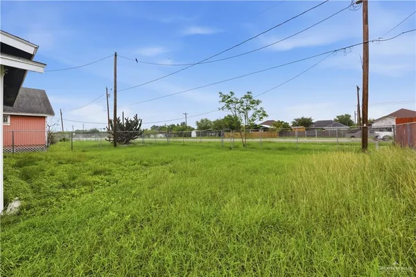 $1,100 | 715 East Rusty Drive, Pharr, TX 78577