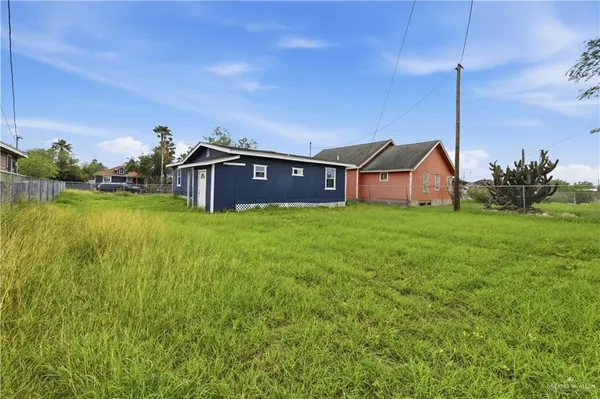 $1,100 | 715 East Rusty Drive, Pharr, TX 78577
